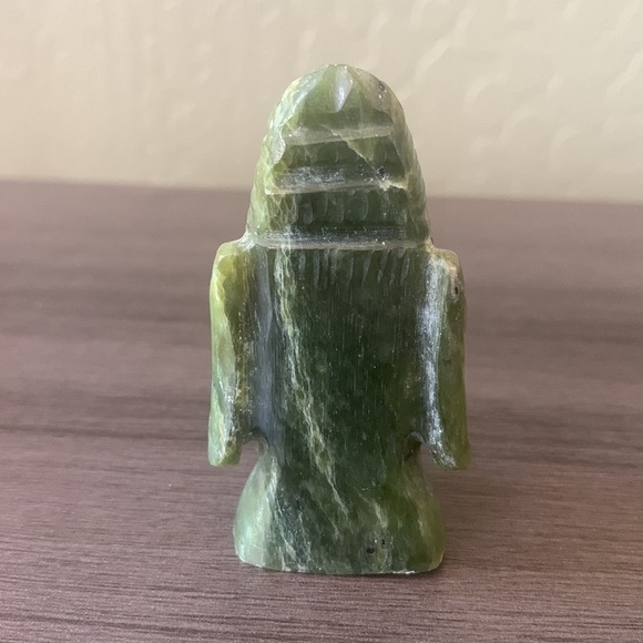 Buddha Statuette - Carved Gemstone - Picture 4 of 7